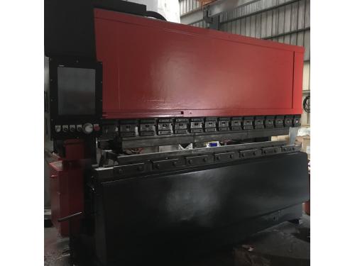 AMADA FBD 17Tq